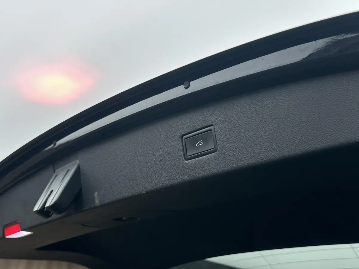 1.5 TSI R-Line 7-PERSOONS 7P IQ HEADUP PANORAMA 3X R