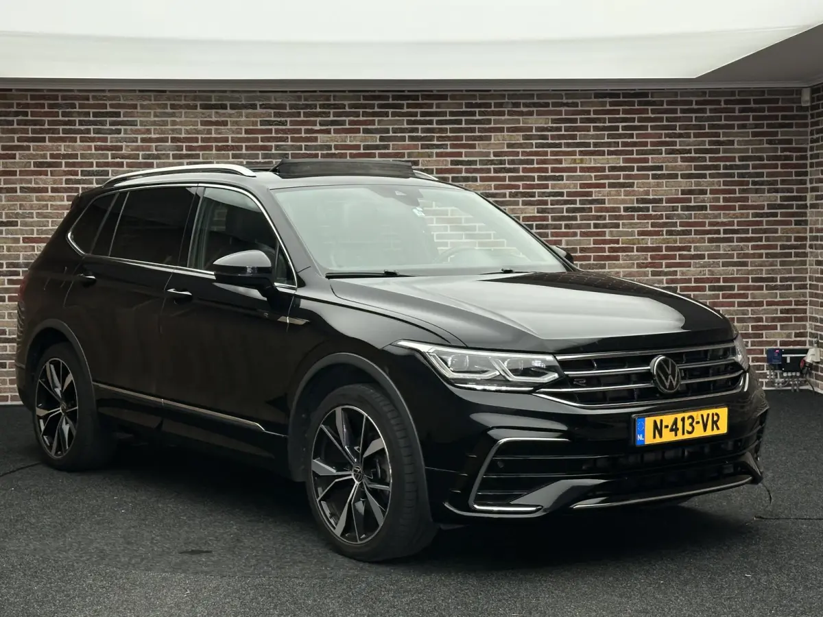 1.5 TSI R-Line 7-PERSOONS 7P IQ HEADUP PANORAMA 3X R