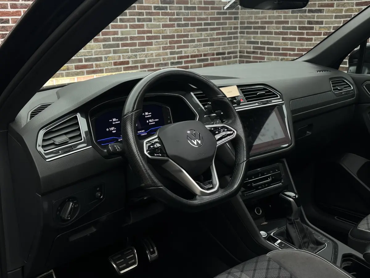 1.5 TSI R-Line 7-PERSOONS 7P IQ HEADUP PANORAMA 3X R
