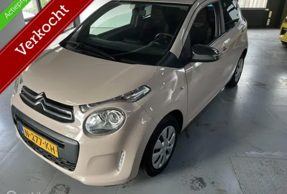 1.0 VTi Feel Airco weinig KM met NAP