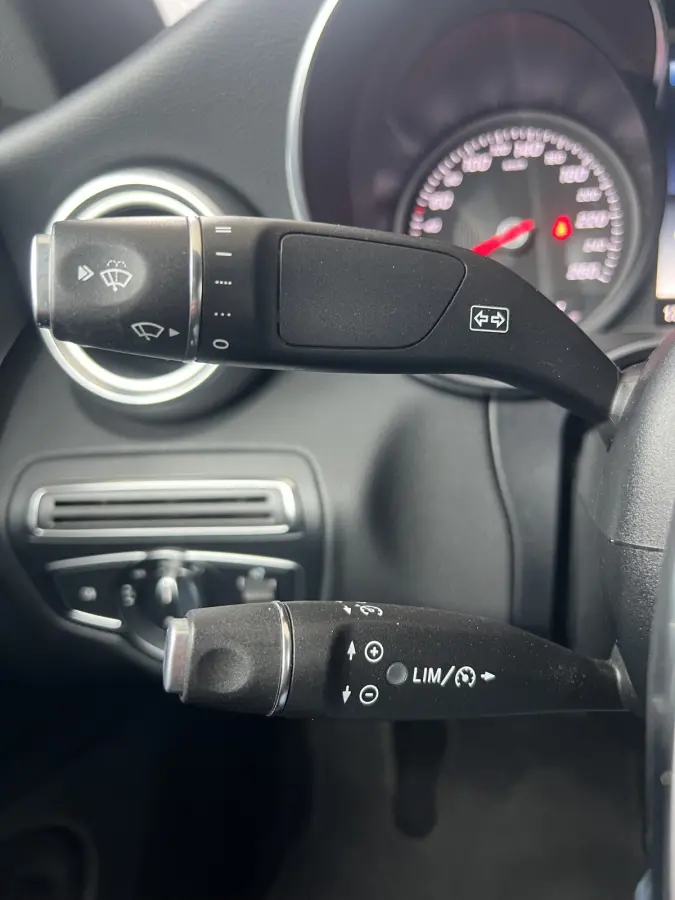 180 Premium Plus AMG | AUTOMAAT | LEDER | CAMERA | NAVI | CRUISE CONTROL | CLIMATE CONTROL | PDC V+A | LMV 18'' | LED | BLUETOOTH