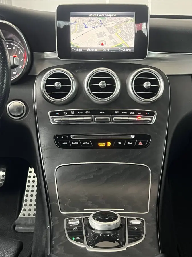 180 Premium Plus AMG | AUTOMAAT | LEDER | CAMERA | NAVI | CRUISE CONTROL | CLIMATE CONTROL | PDC V+A | LMV 18'' | LED | BLUETOOTH
