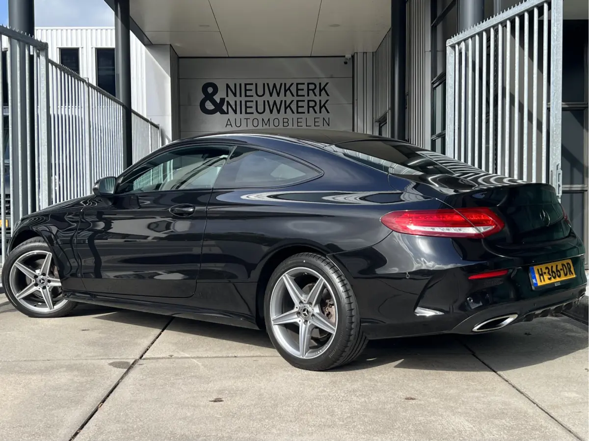 180 Premium Plus AMG | AUTOMAAT | LEDER | CAMERA | NAVI | CRUISE CONTROL | CLIMATE CONTROL | PDC V+A | LMV 18'' | LED | BLUETOOTH