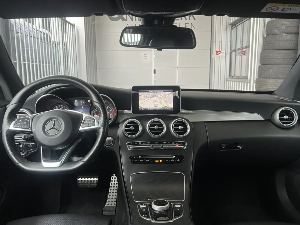 180 Premium Plus AMG | AUTOMAAT | LEDER | CAMERA | NAVI | CRUISE CONTROL | CLIMATE CONTROL | PDC V+A | LMV 18'' | LED | BLUETOOTH