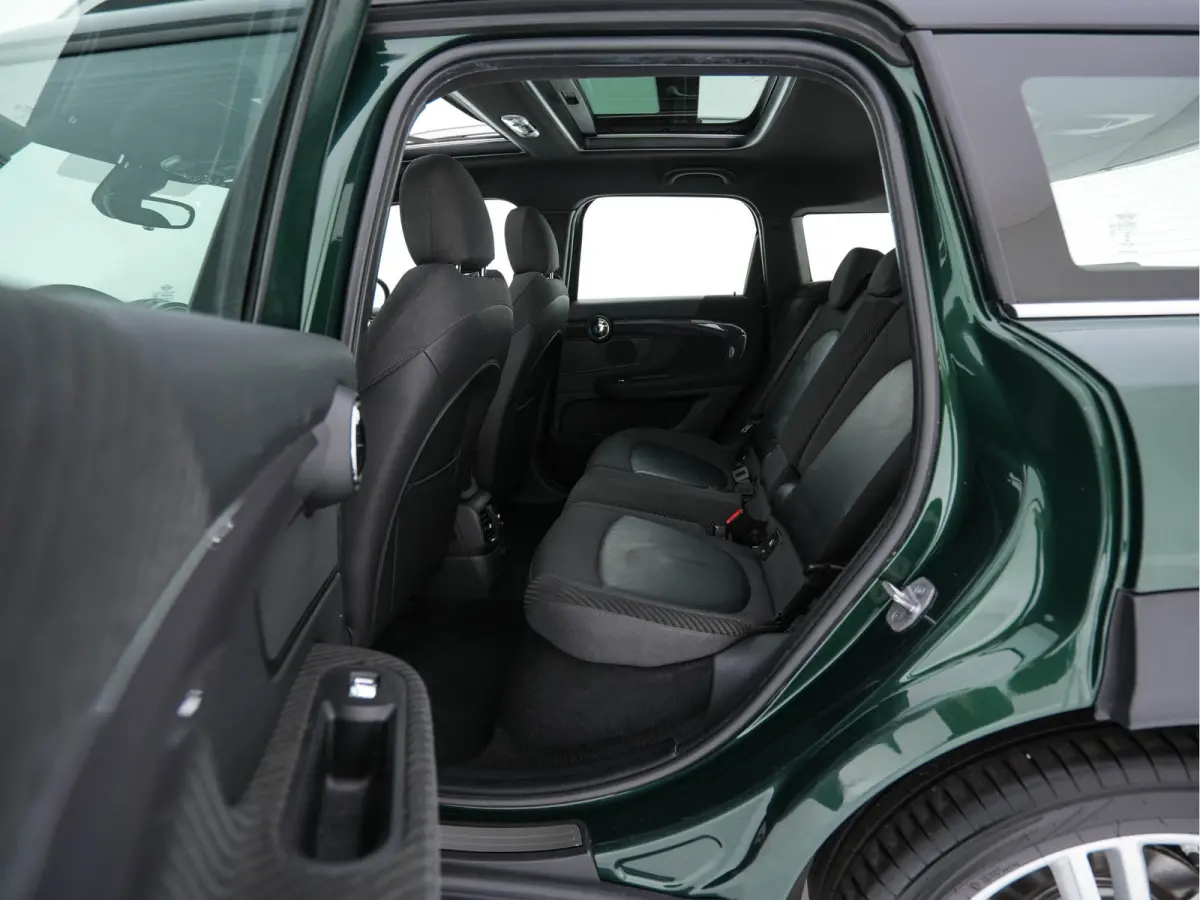 Mini 2.0 Cooper ALL4 Chili Plug-In (INCL-BTW) Aut. *PANO | LEATHER-FABRIC | FULL-LED | SPORT-SEATS | KEYLESS | NAVI-FULLMAP | ECC | AMBIENT-LIGHT | PDC | CRUISE | 18''ALU*