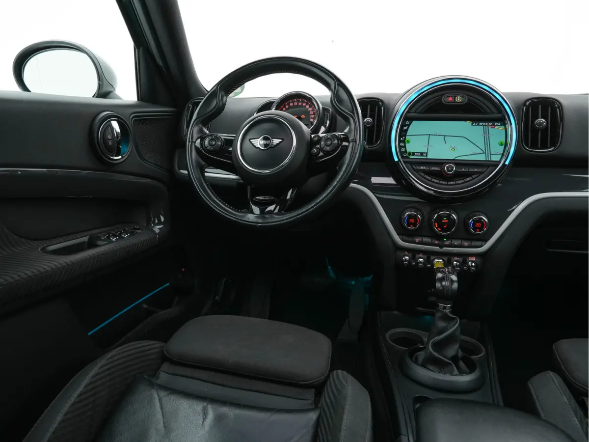 Mini 2.0 Cooper ALL4 Chili Plug-In (INCL-BTW) Aut. *PANO | LEATHER-FABRIC | FULL-LED | SPORT-SEATS | KEYLESS | NAVI-FULLMAP | ECC | AMBIENT-LIGHT | PDC | CRUISE | 18''ALU*