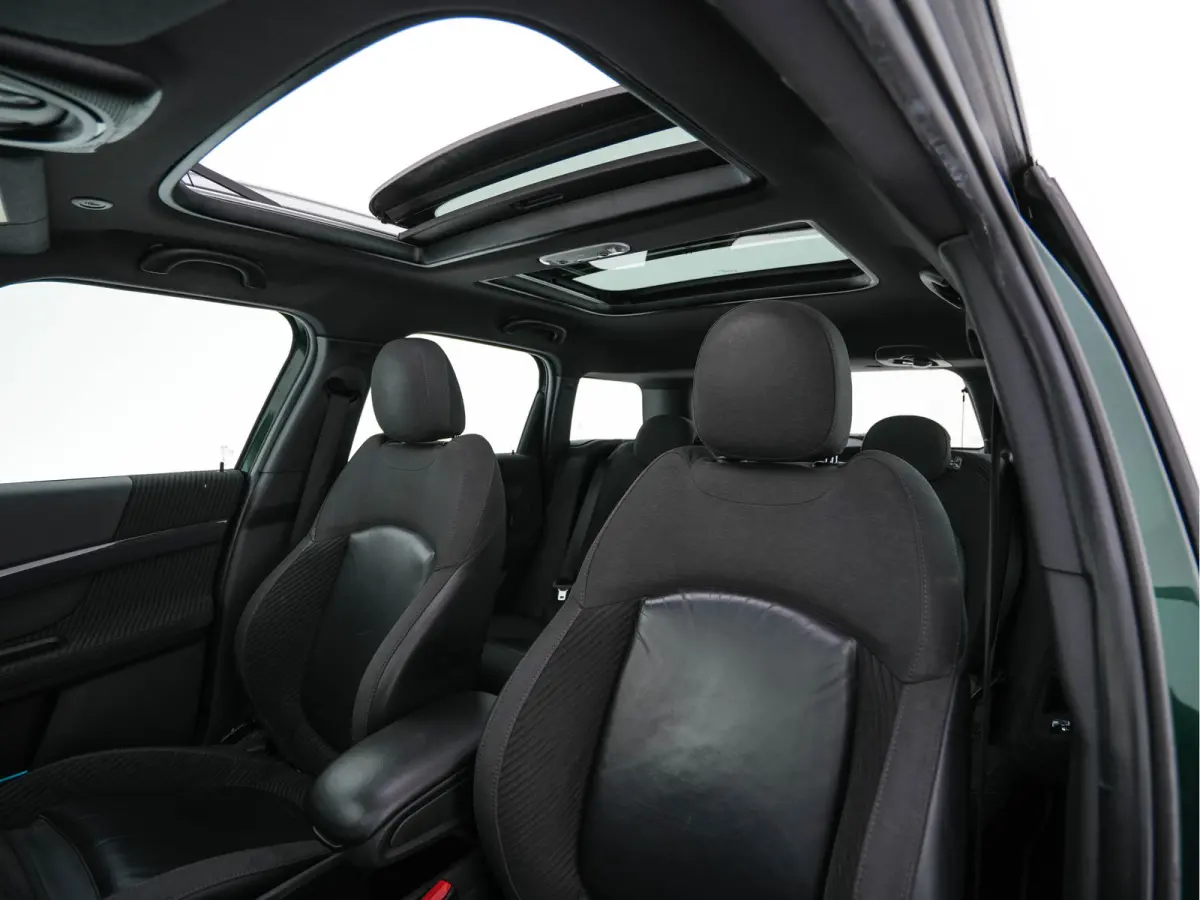 Mini 2.0 Cooper ALL4 Chili Plug-In (INCL-BTW) Aut. *PANO | LEATHER-FABRIC | FULL-LED | SPORT-SEATS | KEYLESS | NAVI-FULLMAP | ECC | AMBIENT-LIGHT | PDC | CRUISE | 18''ALU*