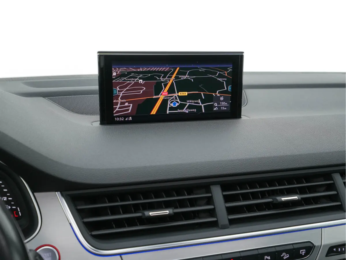 SQ7 4.0 TDI Quattro Pro Line + Aut. *PANO | LEATHER | FULL-LED | DIGI-COCKPIT | BOSE-SOUND | KEYLESS | CAMERA | NAVI-FULLMAP | HEATED/VENTILATED-COMFORTSEATS | SHIFT-PADDLES | CARBON-INLAY |