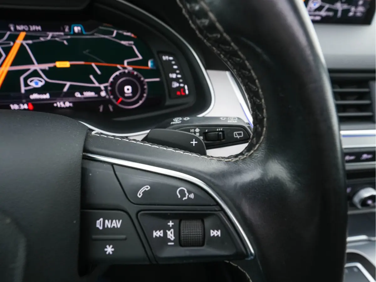 SQ7 4.0 TDI Quattro Pro Line + Aut. *PANO | LEATHER | FULL-LED | DIGI-COCKPIT | BOSE-SOUND | KEYLESS | CAMERA | NAVI-FULLMAP | HEATED/VENTILATED-COMFORTSEATS | SHIFT-PADDLES | CARBON-INLAY |