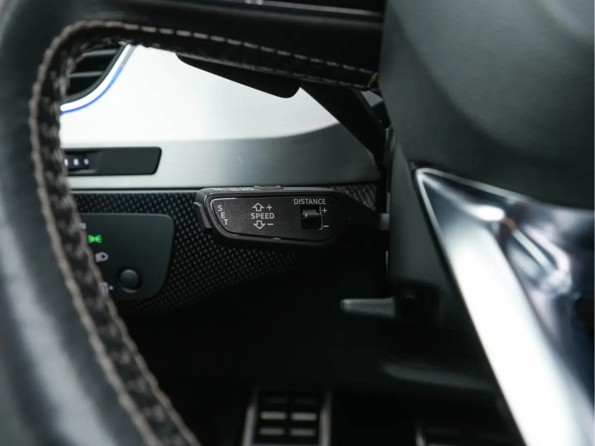 SQ7 4.0 TDI Quattro Pro Line + Aut. *PANO | LEATHER | FULL-LED | DIGI-COCKPIT | BOSE-SOUND | KEYLESS | CAMERA | NAVI-FULLMAP | HEATED/VENTILATED-COMFORTSEATS | SHIFT-PADDLES | CARBON-INLAY |
