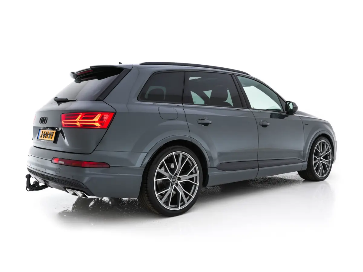 SQ7 4.0 TDI Quattro Pro Line + Aut. *PANO | LEATHER | FULL-LED | DIGI-COCKPIT | BOSE-SOUND | KEYLESS | CAMERA | NAVI-FULLMAP | HEATED/VENTILATED-COMFORTSEATS | SHIFT-PADDLES | CARBON-INLAY |