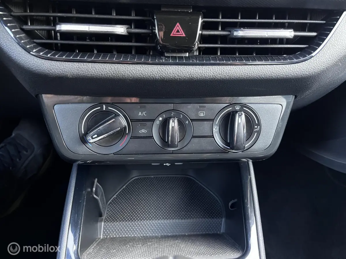 1.0 TSI Ambition|Apple-Carplay|Cruise|Lane assis