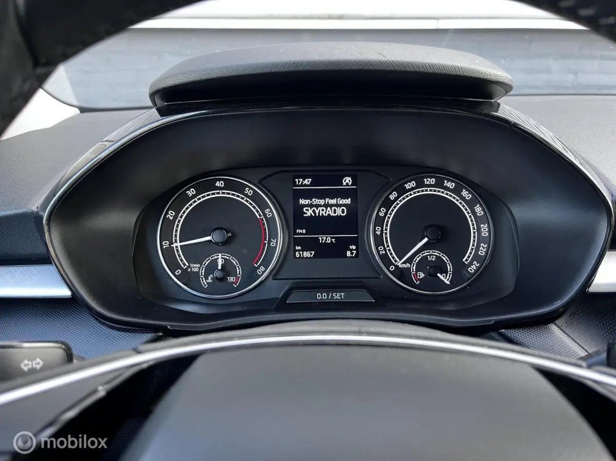 1.0 TSI Ambition|Apple-Carplay|Cruise|Lane assis