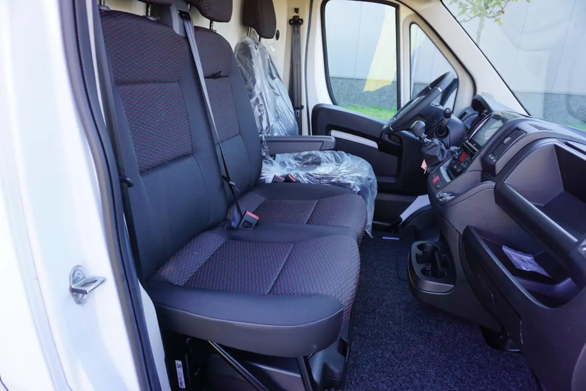 2.2 BlueHDi 140 L3H3 3.5t BPM vrij |Nieuw |Camera |Cruise |Navi |Airco |Extra hoog |EURO6D |3500 KG