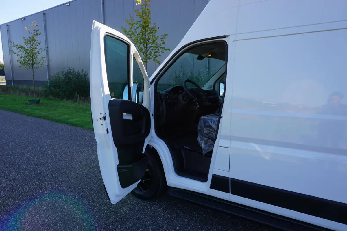 2.2 BlueHDi 140 L3H3 3.5t BPM vrij |Nieuw |Camera |Cruise |Navi |Airco |Extra hoog |EURO6D |3500 KG