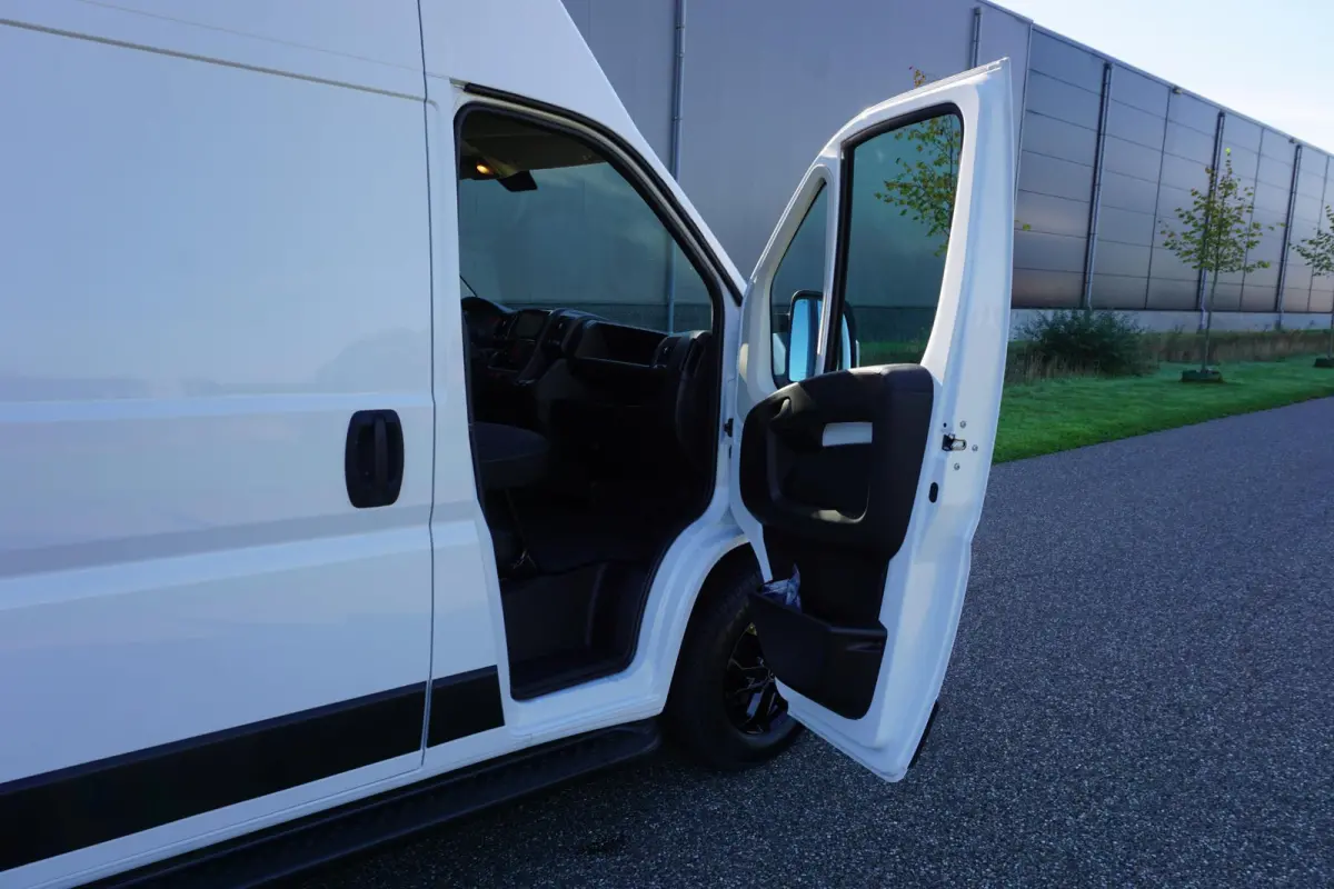 2.2 BlueHDi 140 L3H3 3.5t BPM vrij |Nieuw |Camera |Cruise |Navi |Airco |Extra hoog |EURO6D |3500 KG