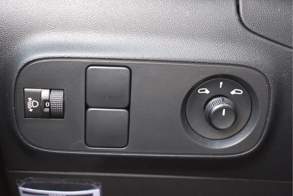 1.2 Feel | NL-Auto | Navi | Climate Control | Full LED