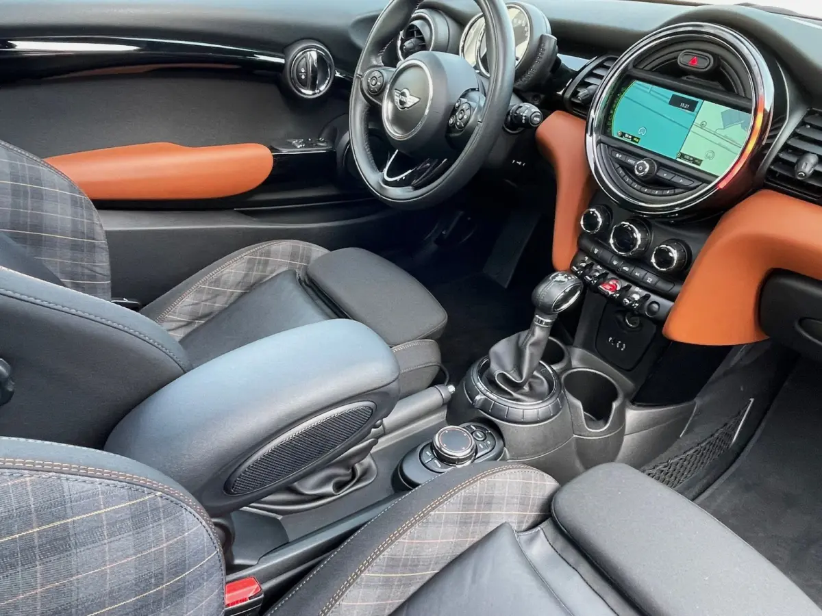 1.5 Cooper Chili, Automaat, Schuifdak, Sportstoelen