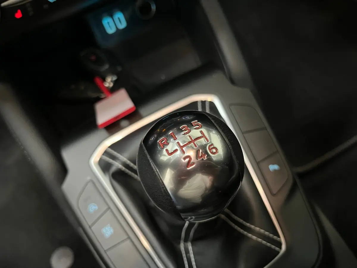 2.3 EcoBoost ST-3 280PK | Apple Carplay | Climate Control | Recaro | Stoel- Stuurverwarming | Verwarmbare Voorruit |