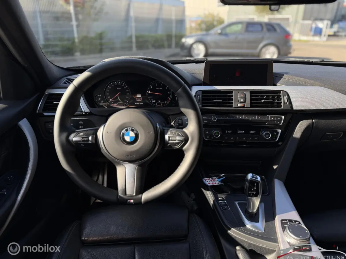 318i M-Sport Edition, Leder, Digi dashbo