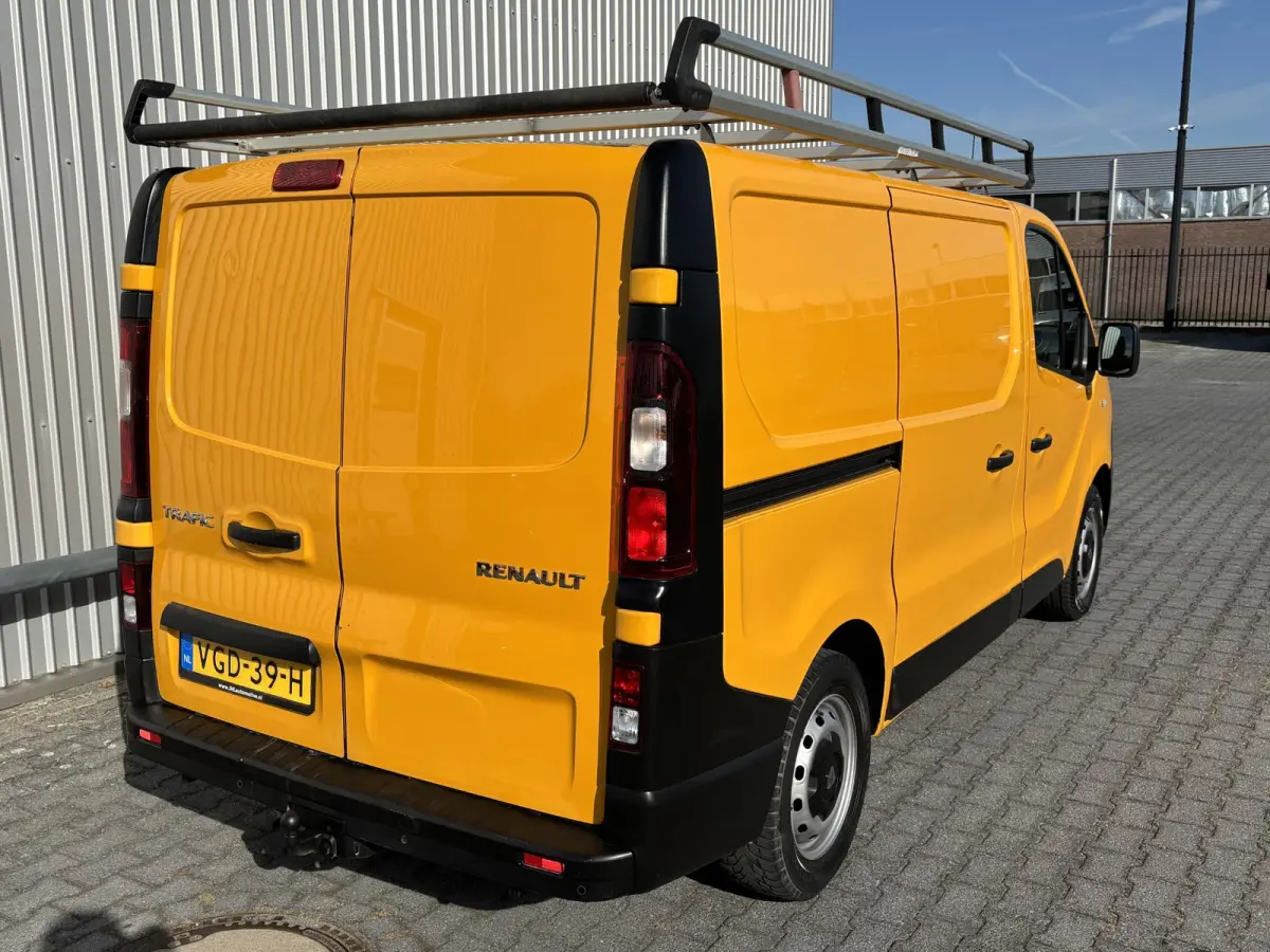 2.0 dCi 120 T27 L1H1Comfort*3PERS.*HAAK*CRUISE*A/C