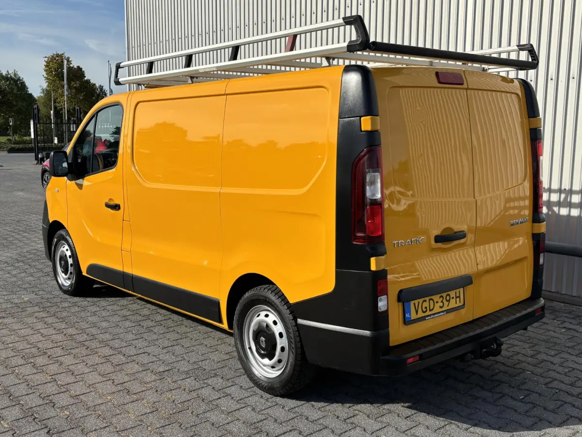 2.0 dCi 120 T27 L1H1Comfort*3PERS.*HAAK*CRUISE*A/C