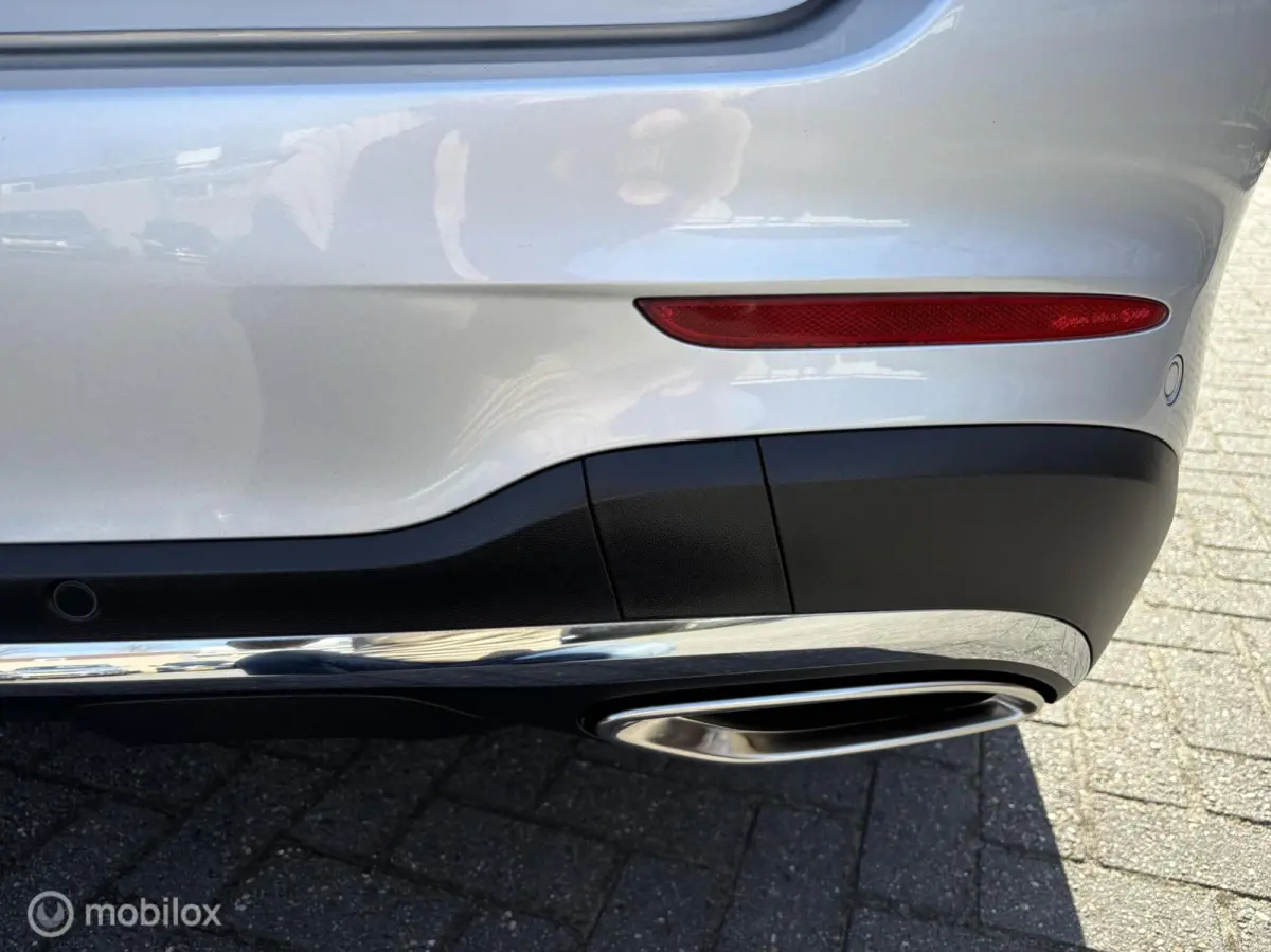 250 4MATIC Premium AMG Navi ECC Pano ILS 19"LM Camera Privacy glas