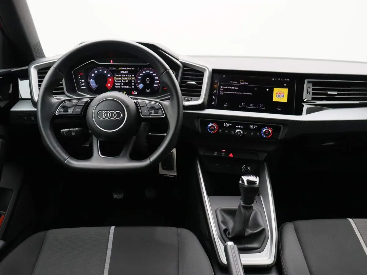 25 TFSI Advanced Edition 95 PK | Demo | S-line | Virtual cockpit | LED | Climate control | Cruise control | Privacy glas | Lichtmetalen velgen |