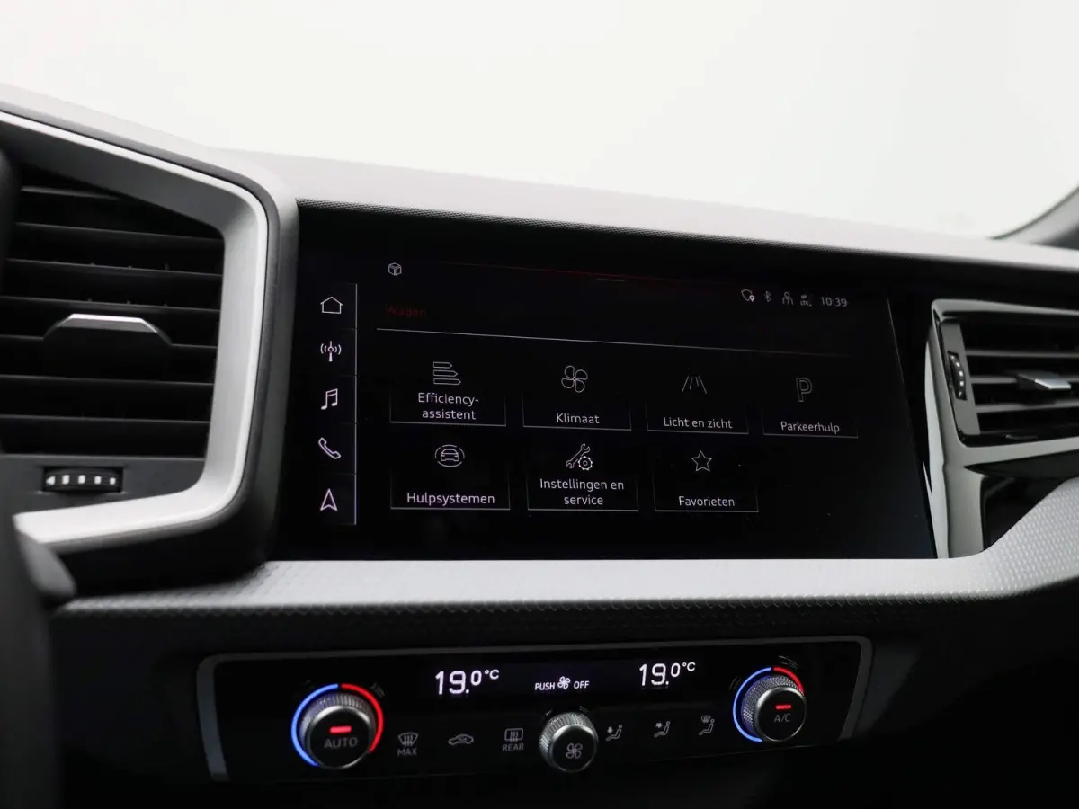 25 TFSI Advanced Edition 95 PK | Demo | S-line | Virtual cockpit | LED | Climate control | Cruise control | Privacy glas | Lichtmetalen velgen |