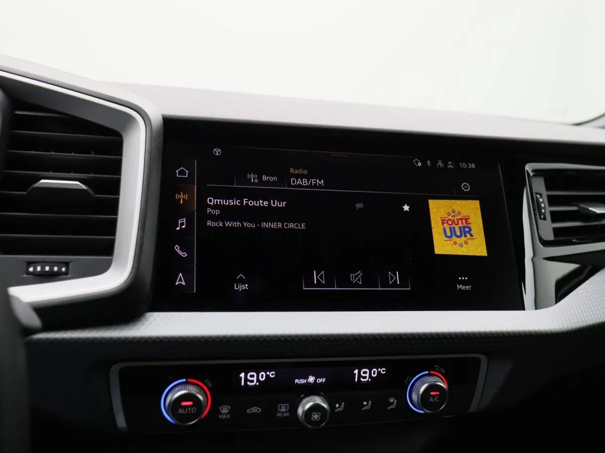 25 TFSI Advanced Edition 95 PK | Demo | S-line | Virtual cockpit | LED | Climate control | Cruise control | Privacy glas | Lichtmetalen velgen |