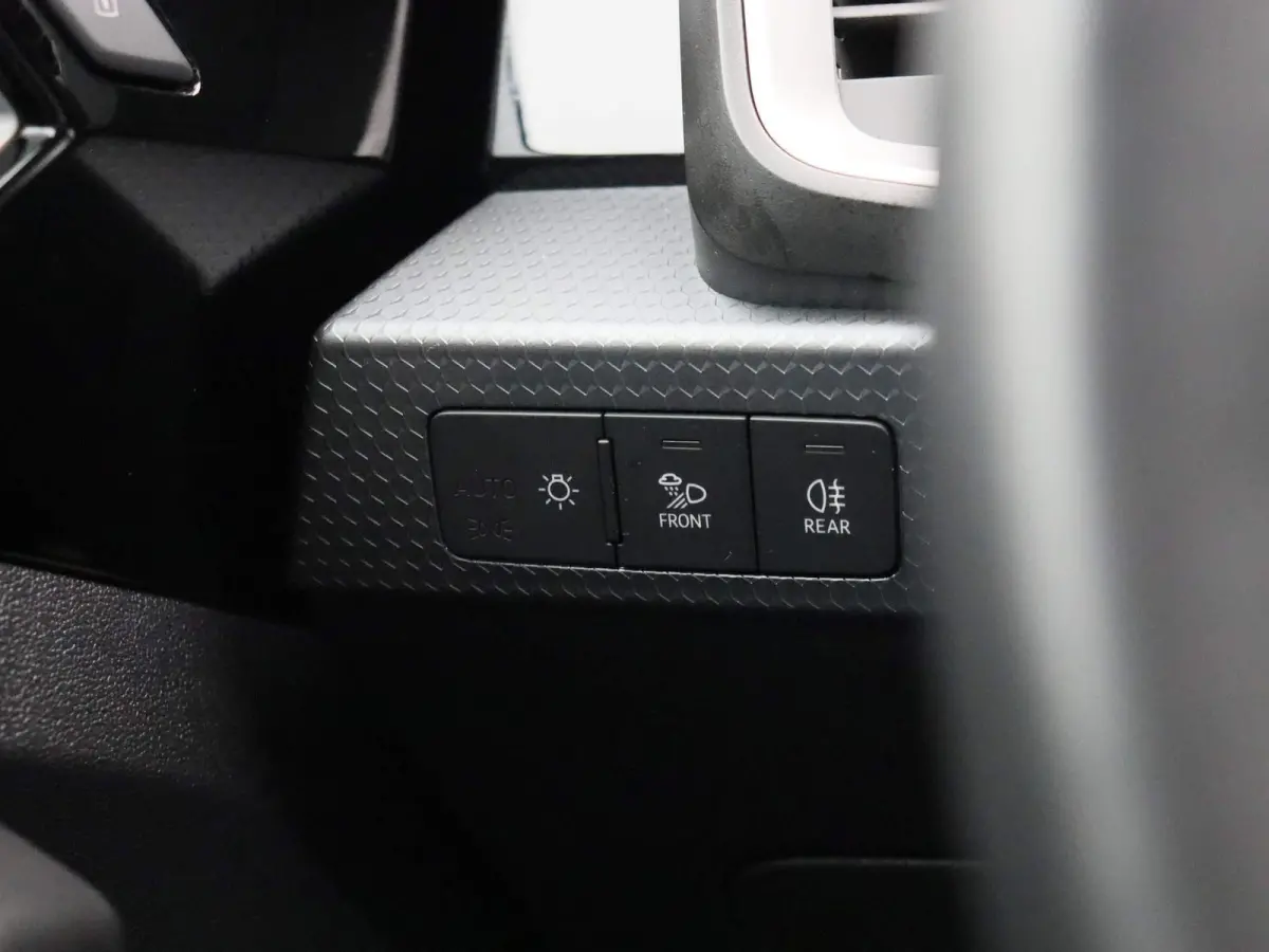 25 TFSI Advanced Edition 95 PK | Demo | S-line | Virtual cockpit | LED | Climate control | Cruise control | Privacy glas | Lichtmetalen velgen |