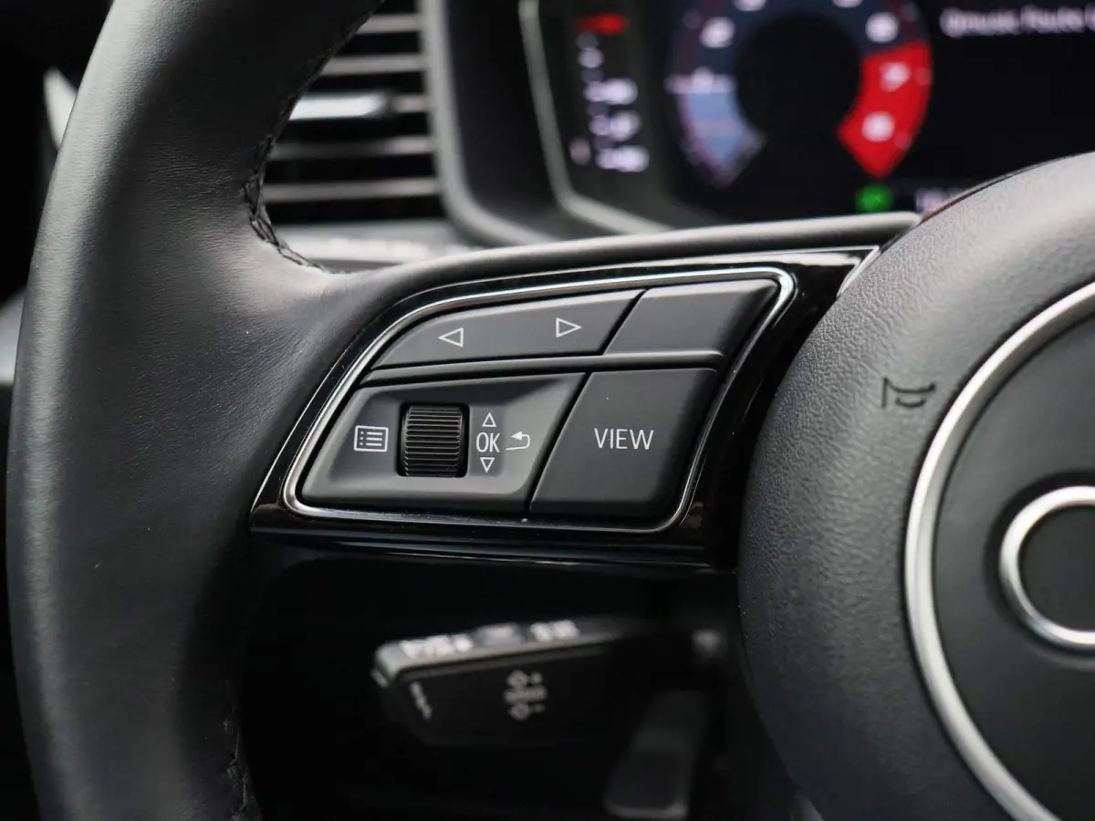 25 TFSI Advanced Edition 95 PK | Demo | S-line | Virtual cockpit | LED | Climate control | Cruise control | Privacy glas | Lichtmetalen velgen |