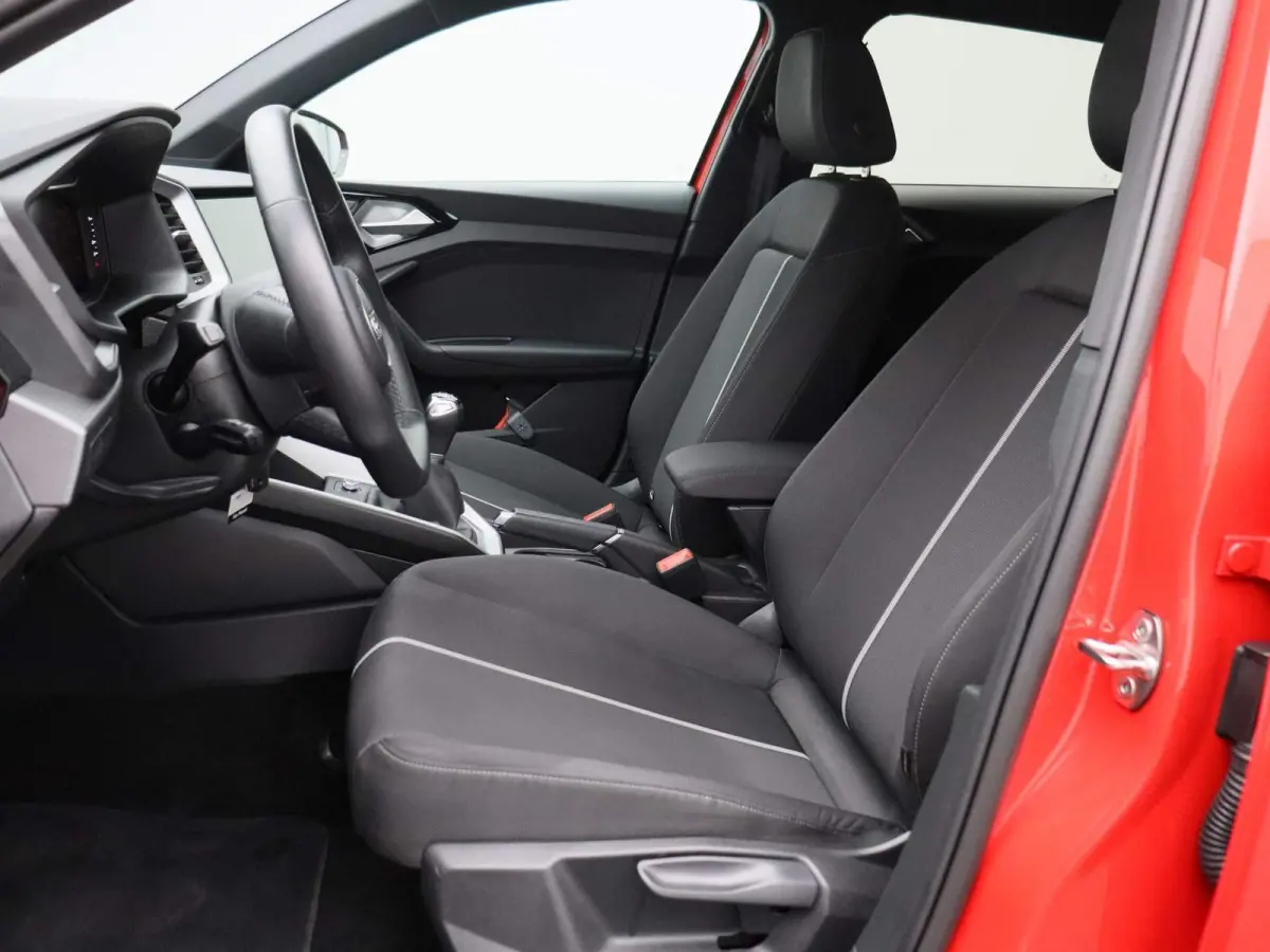 25 TFSI Advanced Edition 95 PK | Demo | S-line | Virtual cockpit | LED | Climate control | Cruise control | Privacy glas | Lichtmetalen velgen |