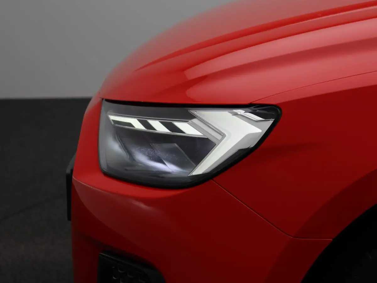25 TFSI Advanced Edition 95 PK | Demo | S-line | Virtual cockpit | LED | Climate control | Cruise control | Privacy glas | Lichtmetalen velgen |