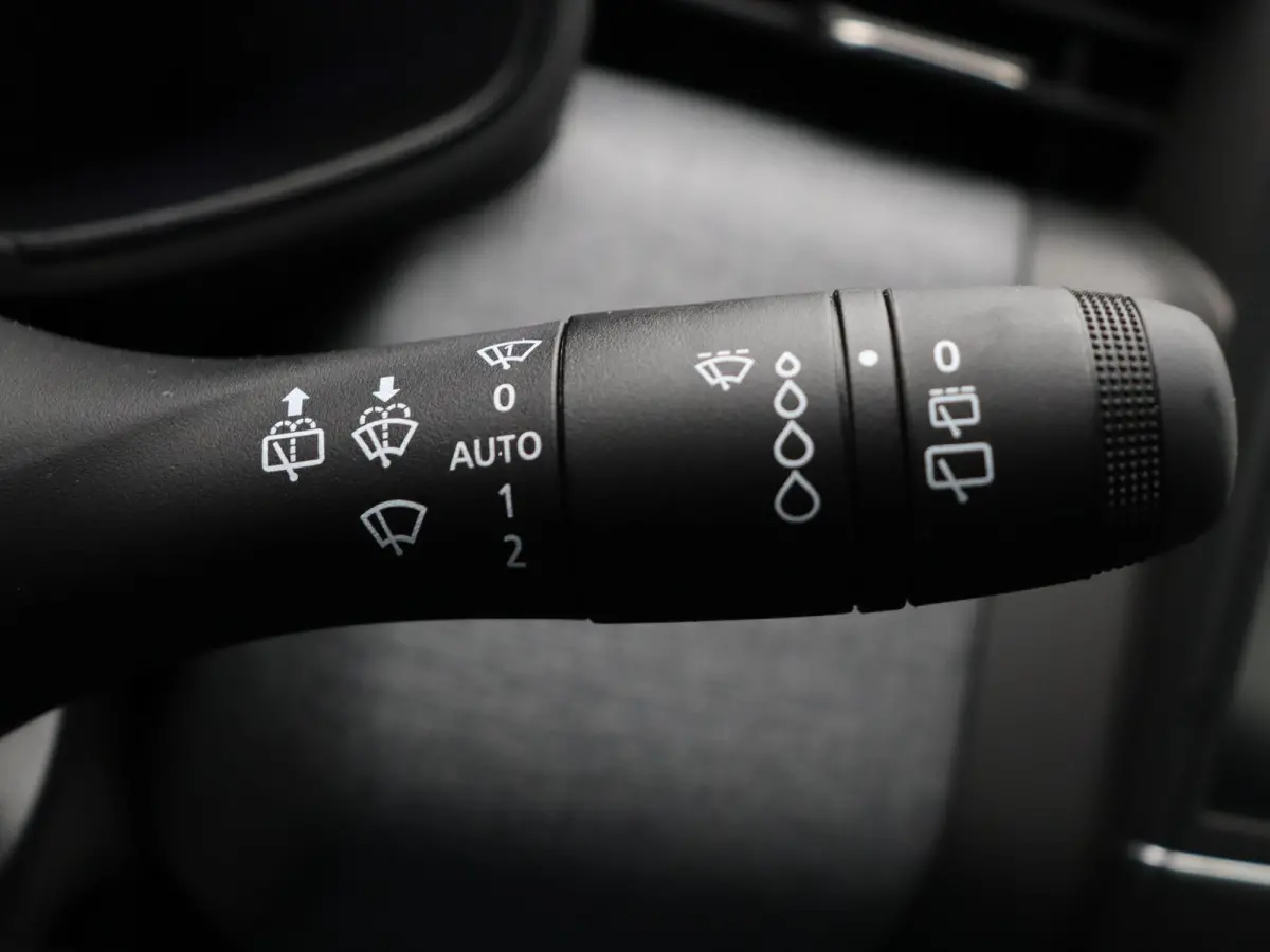 TCe 90pk Evolution | Airco | Parkeersensoren achter | Cruise control | Apple carplay | Vierseizoenbanden |