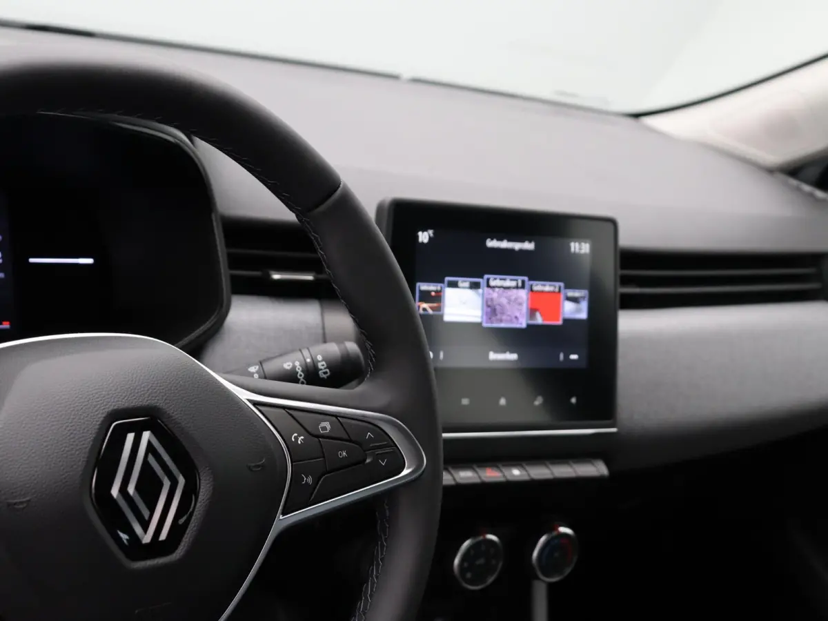 TCe 90pk Evolution | Airco | Parkeersensoren achter | Cruise control | Apple carplay | Vierseizoenbanden |