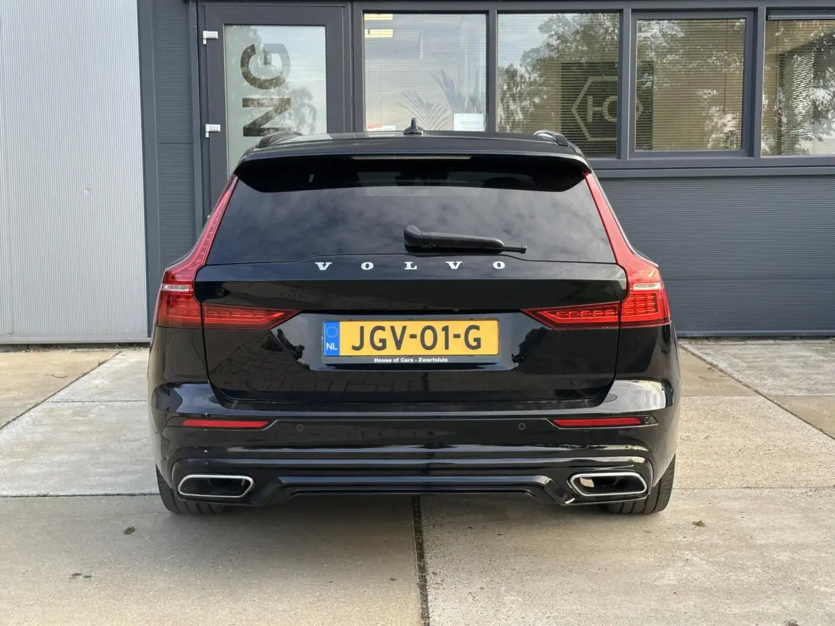 2.0 T8 AWD R-Design 455PK Long Range Trekhaak HK