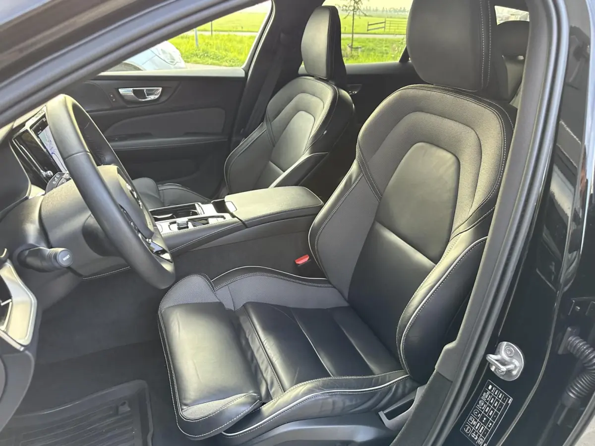 2.0 T8 AWD R-Design 455PK Long Range Trekhaak HK