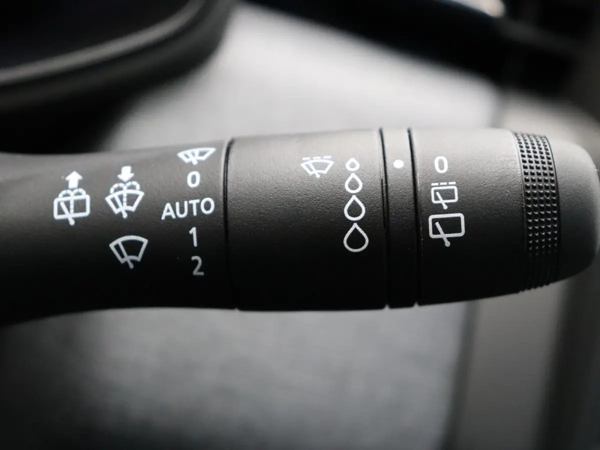 E-Tech Full Hybrid 145pk evolution | Airco | Cruise control | Apple carplay / Android auto | Vierseizoenbanden |
