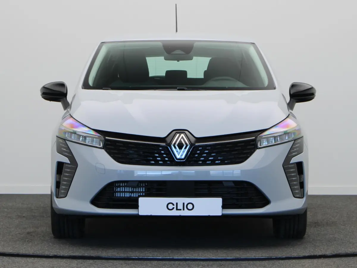 E-Tech Full Hybrid 145pk evolution | Airco | Cruise control | Apple carplay / Android auto | Vierseizoenbanden |