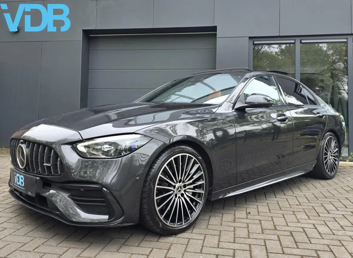 C180 AMG PANO 360 MEMORY BURMESTER VOL!!!