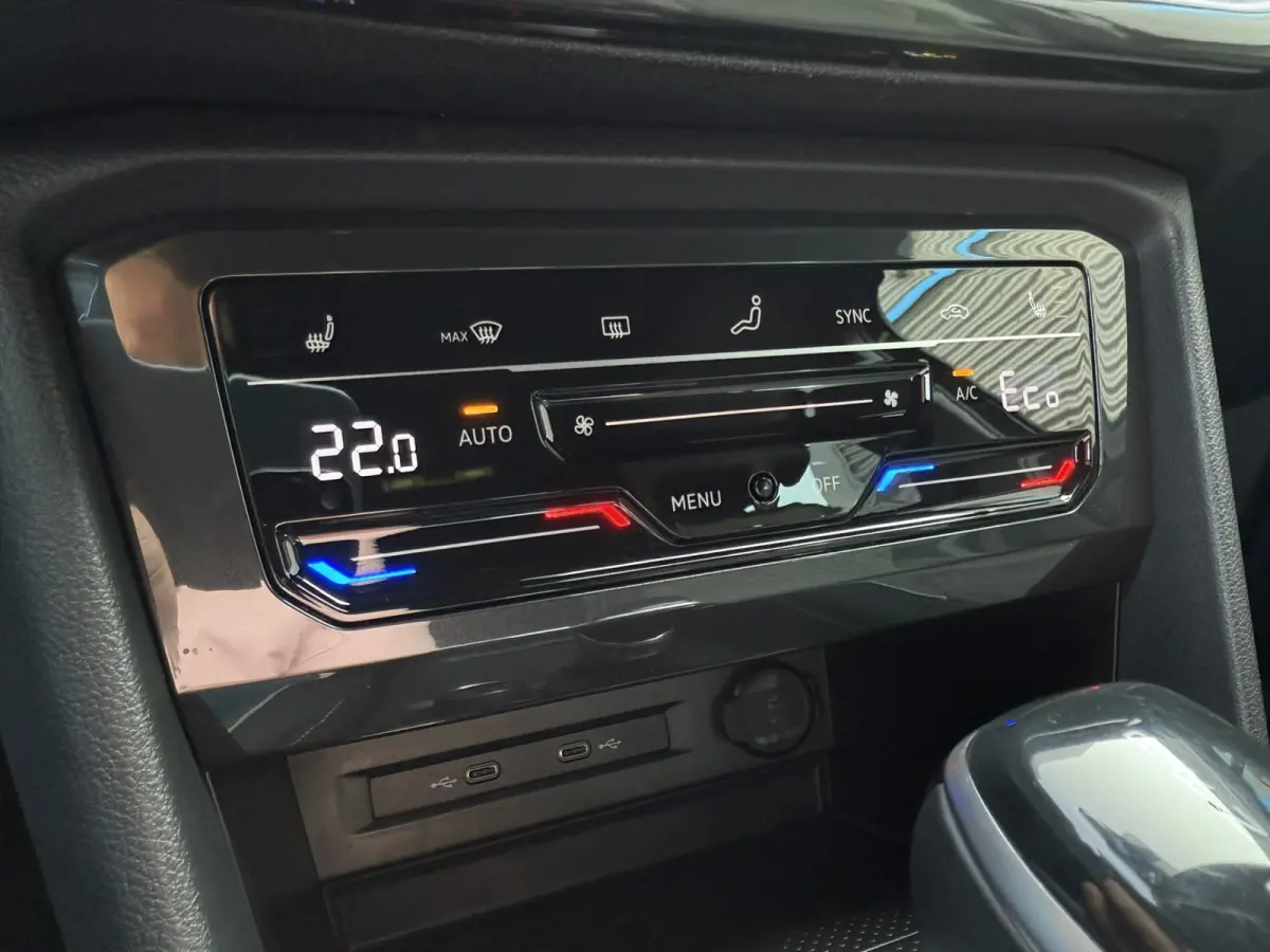 1.4 TSI e-Hybrid PHEV Xperience Trekhaak 20 Inch LED Carplay Achteruitrijcamera