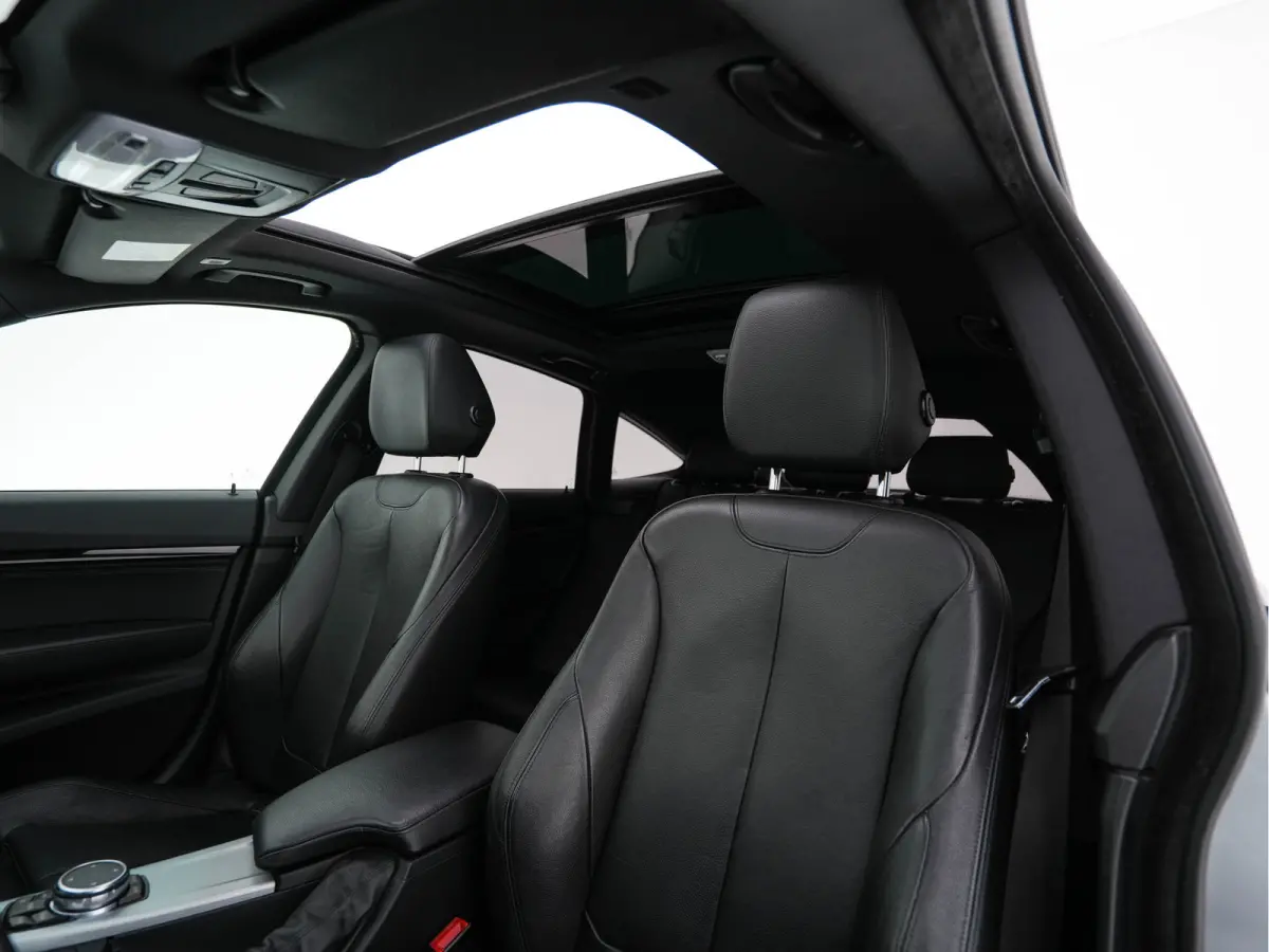 320i M-Sportpack High Executive Aut. *PANO | XENON | LEATHER | HEATED-SPORTSEATS | SHIFT-PADDLES | PRIVACY-GLASS | NAVI-FULLMAP | ECC | PDC | CRUISE | 19''ALU*