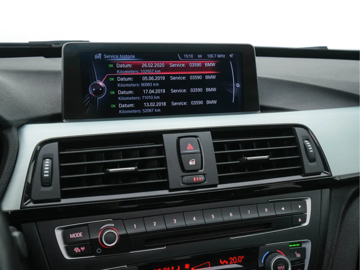 320i M-Sportpack High Executive Aut. *PANO | XENON | LEATHER | HEATED-SPORTSEATS | SHIFT-PADDLES | PRIVACY-GLASS | NAVI-FULLMAP | ECC | PDC | CRUISE | 19''ALU*