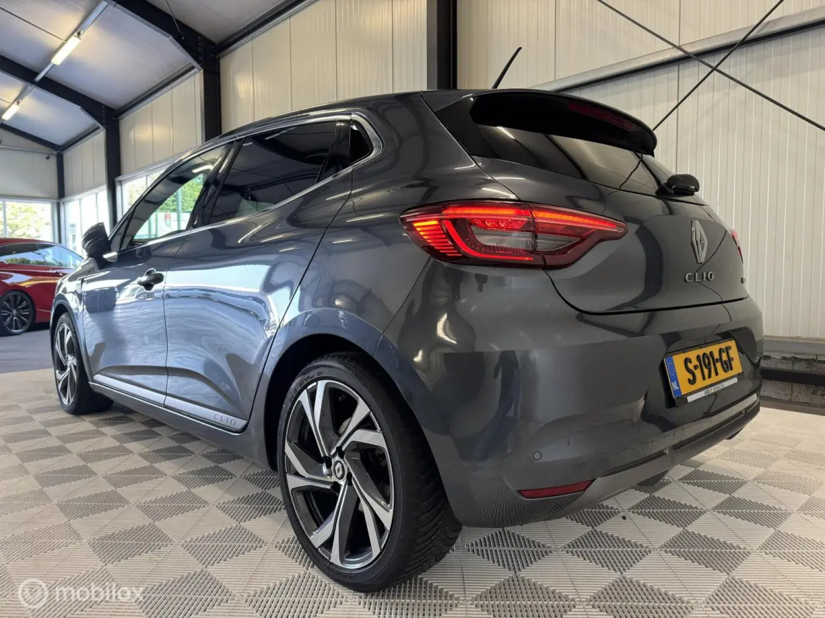 1.6 E-Tech Hybrid 140 R.S. | PDC | Carplay