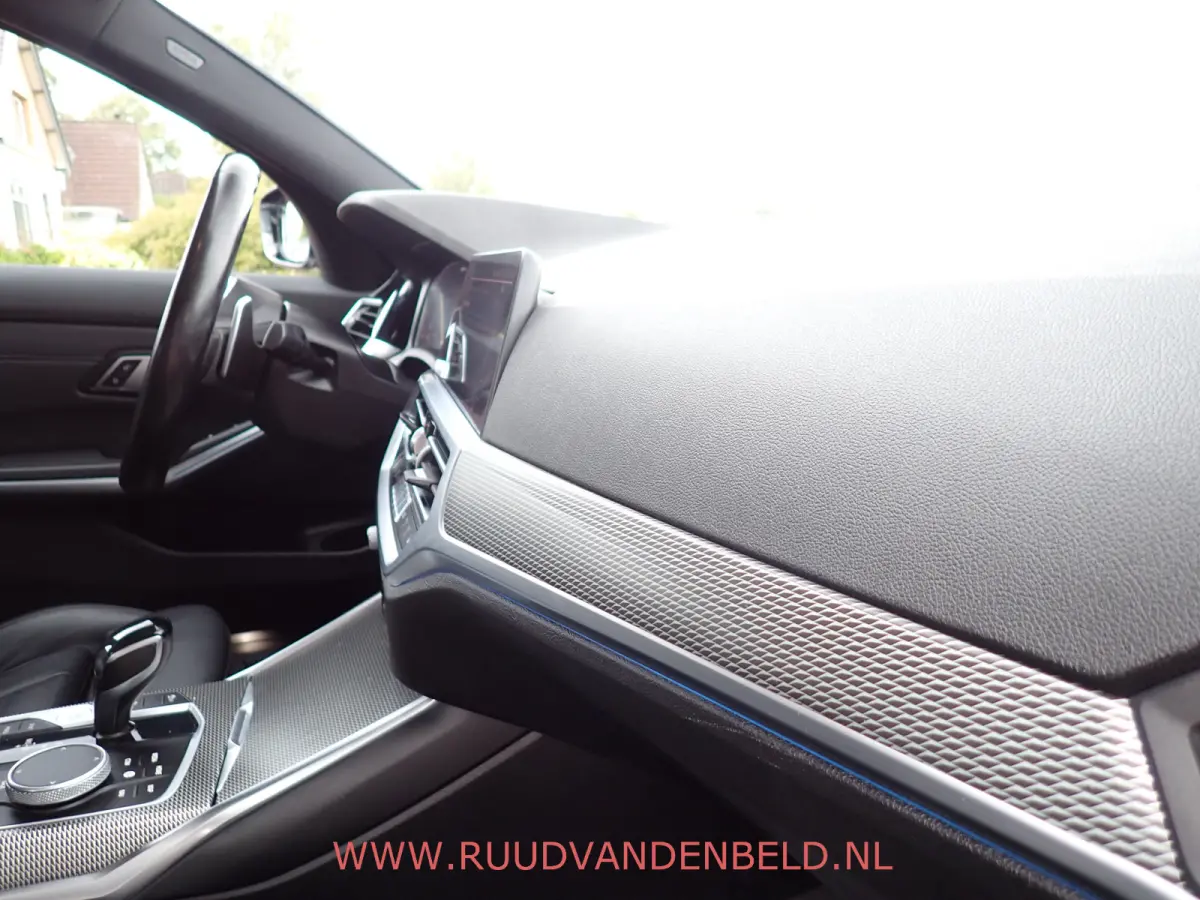 330e M-PAKKET SHADOWLINE SPORTLEER/SFEERVERLICHTING