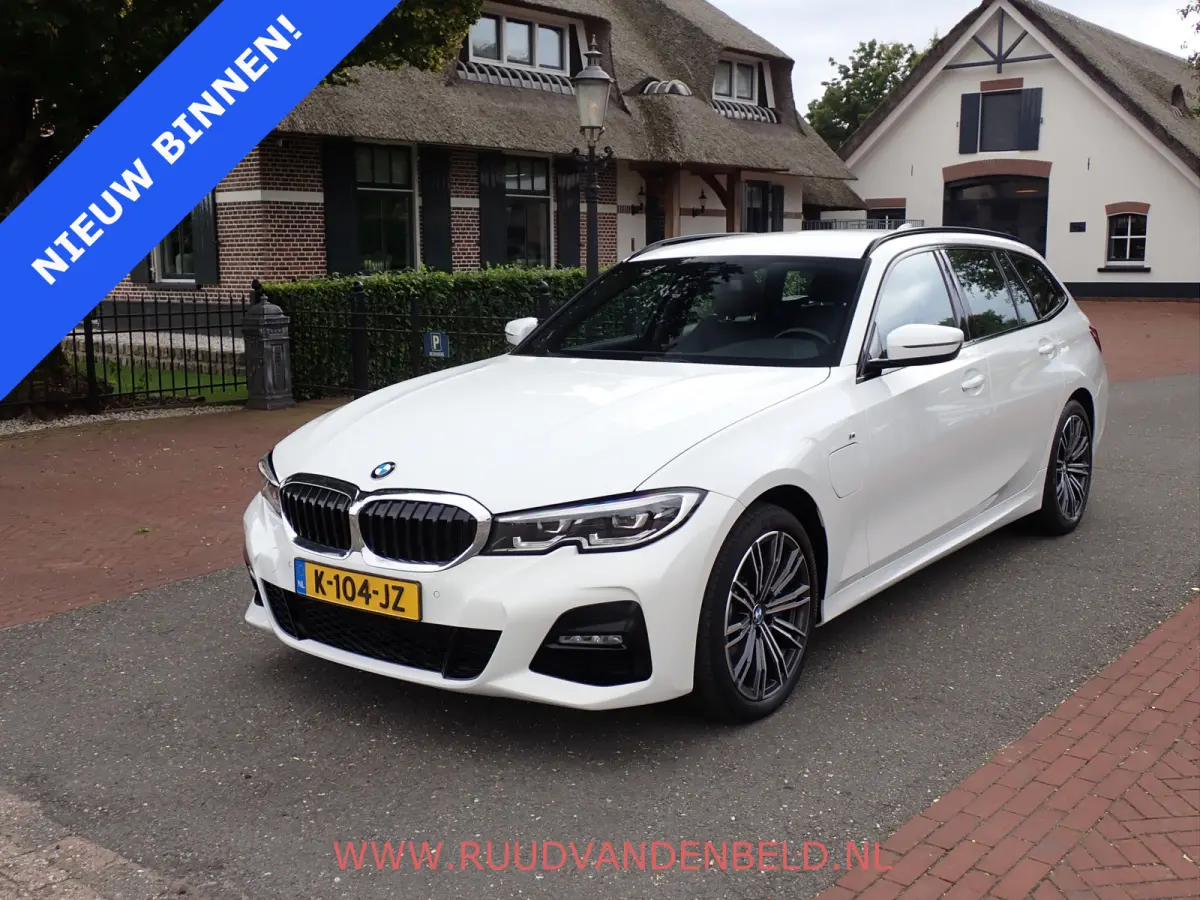 330e M-PAKKET SHADOWLINE SPORTLEER/SFEERVERLICHTING