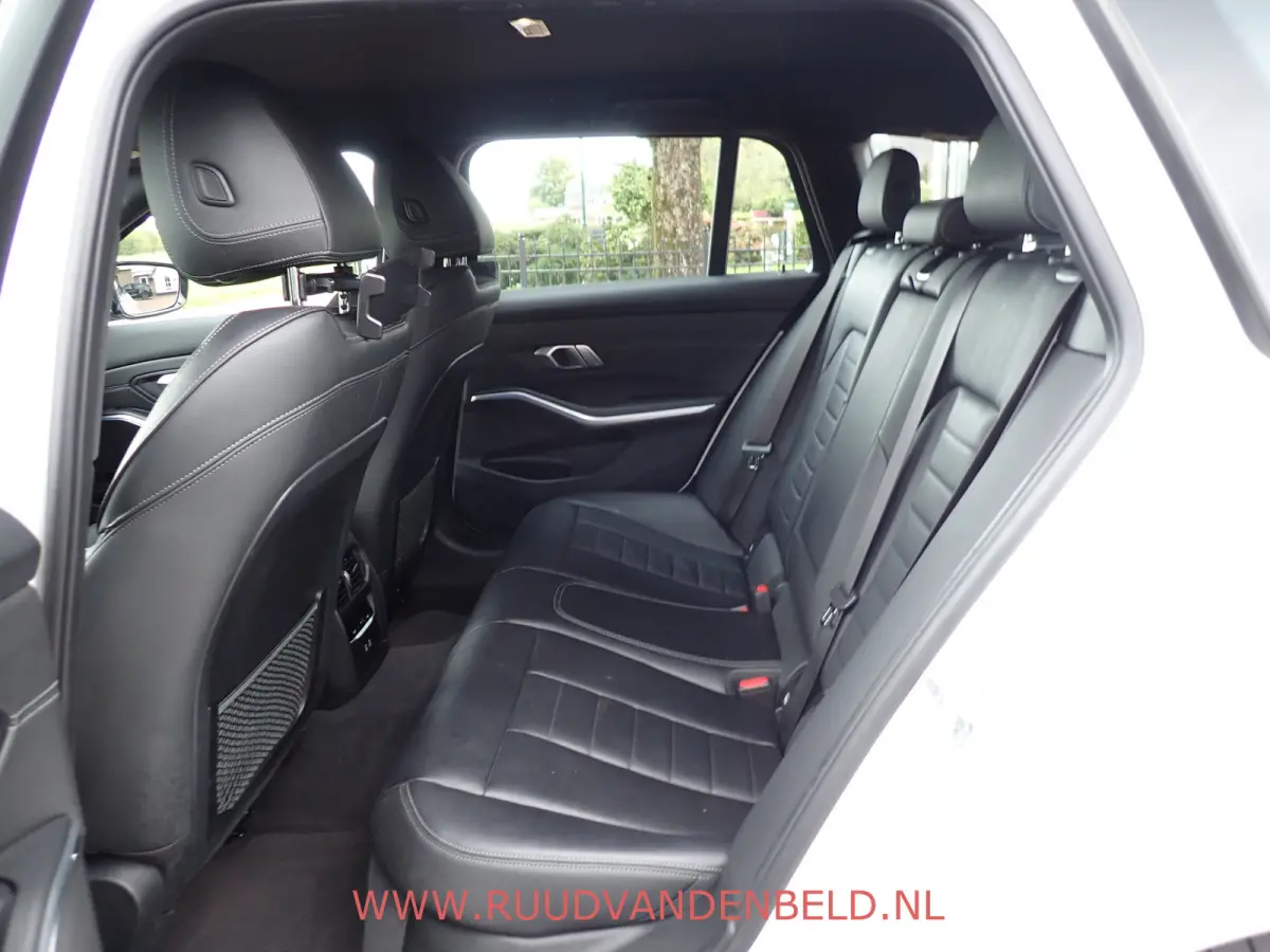 330e M-PAKKET SHADOWLINE SPORTLEER/SFEERVERLICHTING