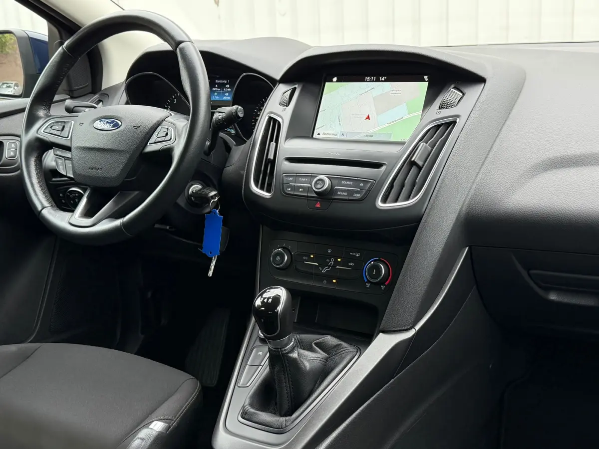 1.0 Lease Edition D-RiemVV,Airco,Navi,Camera,Cruise,PDC,Bleutooth,ISOFIX,N.A.P!Apk tot 11-05-2026!