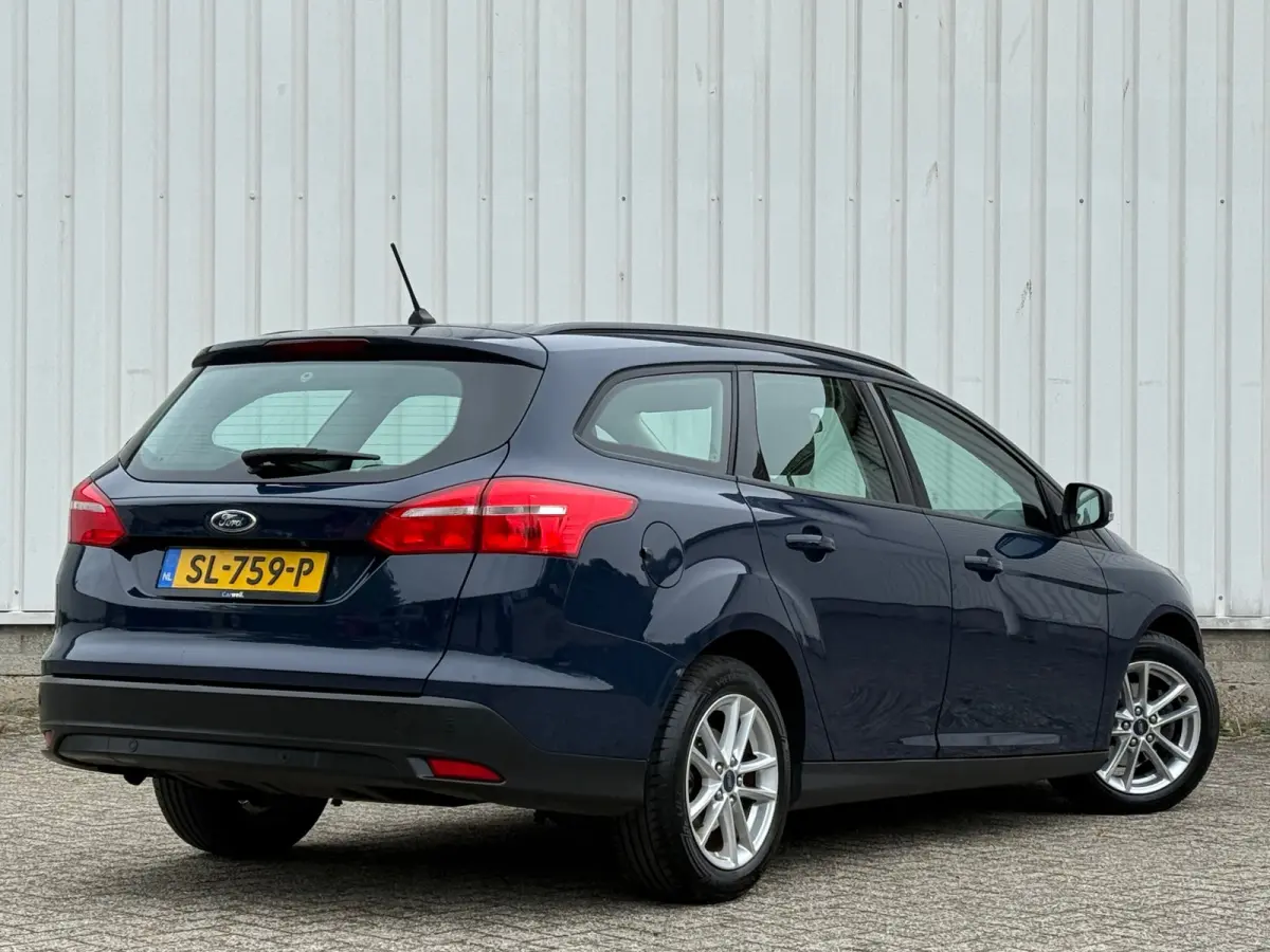 1.0 Lease Edition D-RiemVV,Airco,Navi,Camera,Cruise,PDC,Bleutooth,ISOFIX,N.A.P!Apk tot 11-05-2026!